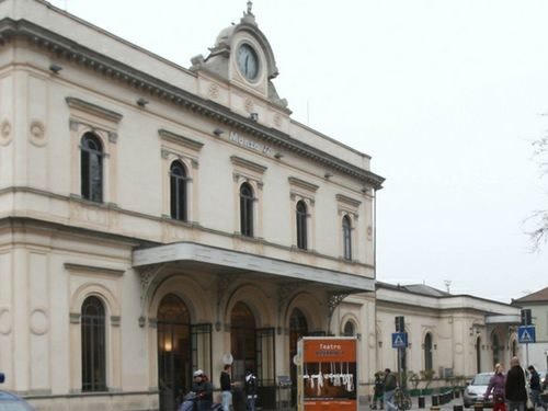 stazione treni Monza